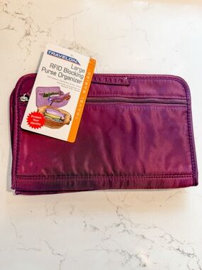 NWT Travelon Large RFID Blocking Purse Organizer - Purple